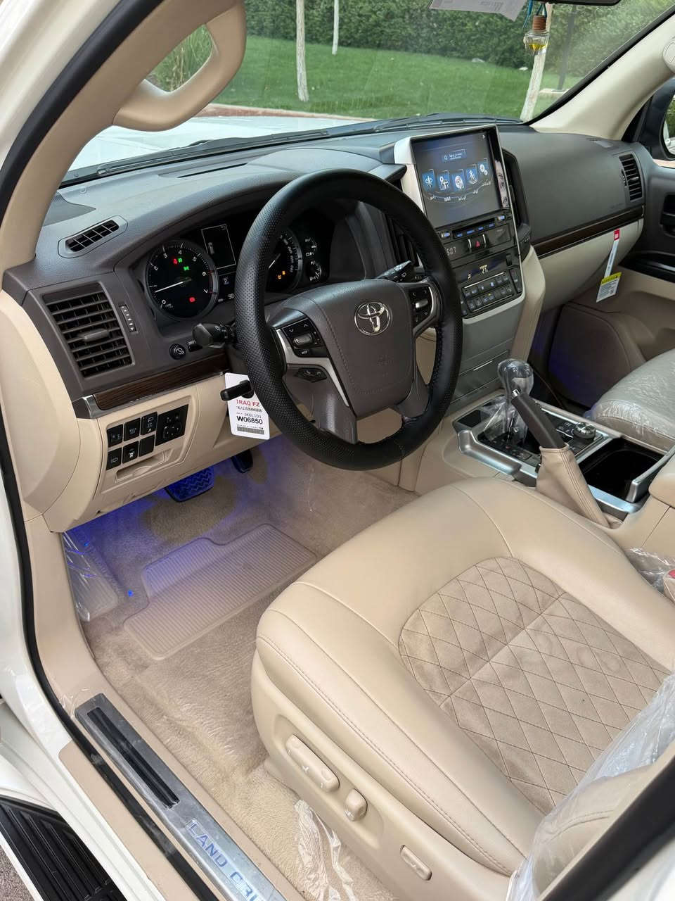 Land cruiser GXR 2019  V8     98,000km
 ‏Grand turing
لاندكروزر   2019  GXR
‏‎ملاحظە : الاخوان رجائن بس بیع نقد بدون مراوس🫡

ماشاالله سياره كارتونيه لوك لوك شرط
سياره  شريكه  (بريمي) 
سياره مواصفات (بريمي ) درجه اولا 

شرط الفحص كفاله عامة من جميع النواحي لا شخط لا رصعه لا رمل لا بارد لا صبغ ابد جديده حيل الي يدور جديد ومناسب 

‏‎لاندکروزر _2019 _ بريمي
‏‎💎محرک 8 سلندر (4,600)
‏‎⌛️ماشي 98,000 ألف كيلو شرط
‏‎💎   +سماعة بيلادي +فرشات بيلادي مجوود + داخل بيجي + غراضات كل موجود

‏‎💎 مكفولة كفالة عامة من الدعامية إلى الدعامية _ سياره كارتون لوك جديد 📦
‏‎ 💎 بدون صبخ .بدون بارد  ،بدون رصعات ،بدون حتى شخط . حتا رمل مابيها
‏‎دعاميات هم بدون صبغ ،رمل مابي ،لحية بدون صبخ ..بقية كلها بشرط

‏‎🧬فول فول مواصفات
‏‎شاشة كبير لمس كاميرا حاسة 
‏‎كاميرات 3 شاشات سيلاد فتحة سقف 
‏‎كشن جلد كشن كاراباي شحن موبایل  8 اريباك تبريد مركزية
‏‎بصمة تشغيل عن بعد باب جاك سلاجة ليد زينون 
‏‎تحكمات ستيرن دبل فوليوم فورويل هوك
‏‎سيارة بها 2 بصمة من شركة جديد جدأ 
‏‎سيـارة عل نظافتها احسبها صفر زيرو

💎 تخم تاير دنلوب الاصلي

‏‎ 💎محرك كير بشرط مامفتوح
‏‎سيارة حيل نظيفة كلشي عل بلاد لوك
‏‎سنوية زنكة كلشي جديد  
‏‎باسمي السنوية بشرط تحويل و خرامة 
‏‎سيارة مابيـها دينار مصرف كامل من كل نواحي

‏‎♻️نفسي يوم /تحويل و وكالة حاظر رقم اربيل
‏‎📍مكانك /داخل سليماني

‏‎☎️موبايل / ***********
💵سعر / 493$ ورقه السليمانية, العراق
