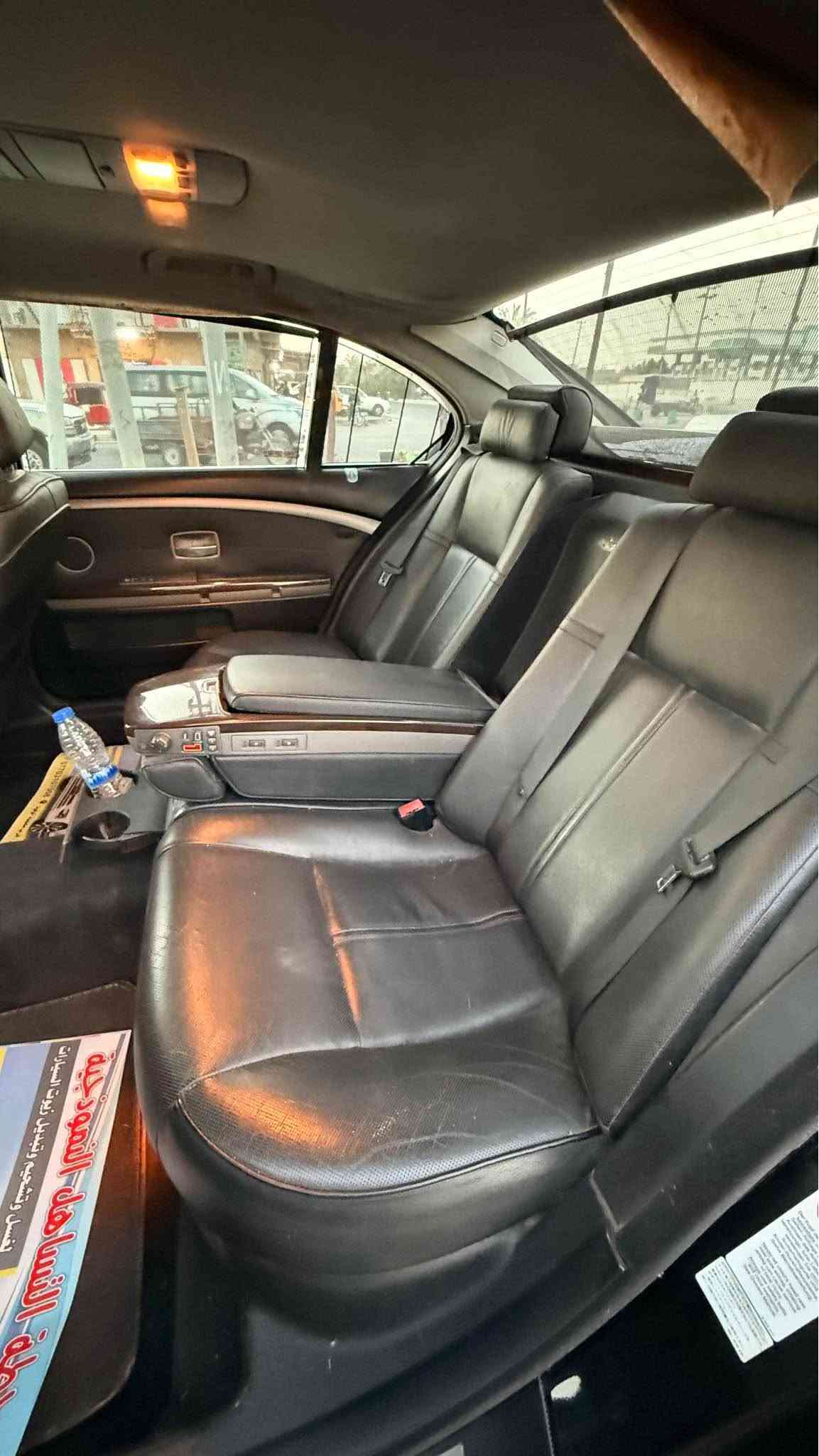 سلام عليكم BMW باخره 745li 2002 كفاله عامه بيهة بس جاملغ امامي صبغ بدون ضربه سياره جاهزه من كلشي حداديه مبدل قبل شهر دواخل نضيفه موضح بالصور محرك قبل يومين مبدله هوه وتفرعاته وشكو نقص بالسياره بدلته بدربي بيهة فتحه سقف كهربائيات كلهة شغاله كل البيبان شفط بردات شغاله خزن ميموري كل الكشنات تدفئه تبريد كل الكشنات بيهة لايت زنون كلش قوي الويل ما يحتاج اسولف بي مبين بالصور واكو مواصفات ماسولف بيهة ليعرف الباخره يعرف ع شنو اسولف تلفون شغال رقم انكليزي تحويل ثاني يوم 
السعر 125$ وبي مجال كلش قليل بيع مستعجل 
للاستفسار *********** الزبير, البصرة
