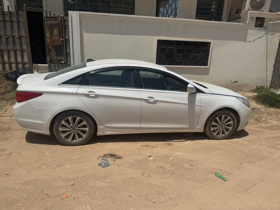 بيع مستعجل جوه سعر السوك سوناتا ٢٠١٣ خليجي بيه قطعتين ماشيه ١١٨ جديده بمعنى الكلمه سعرها ١١٨ وبيه مجال قليل 
***********
مكاني ب الحله المركز
