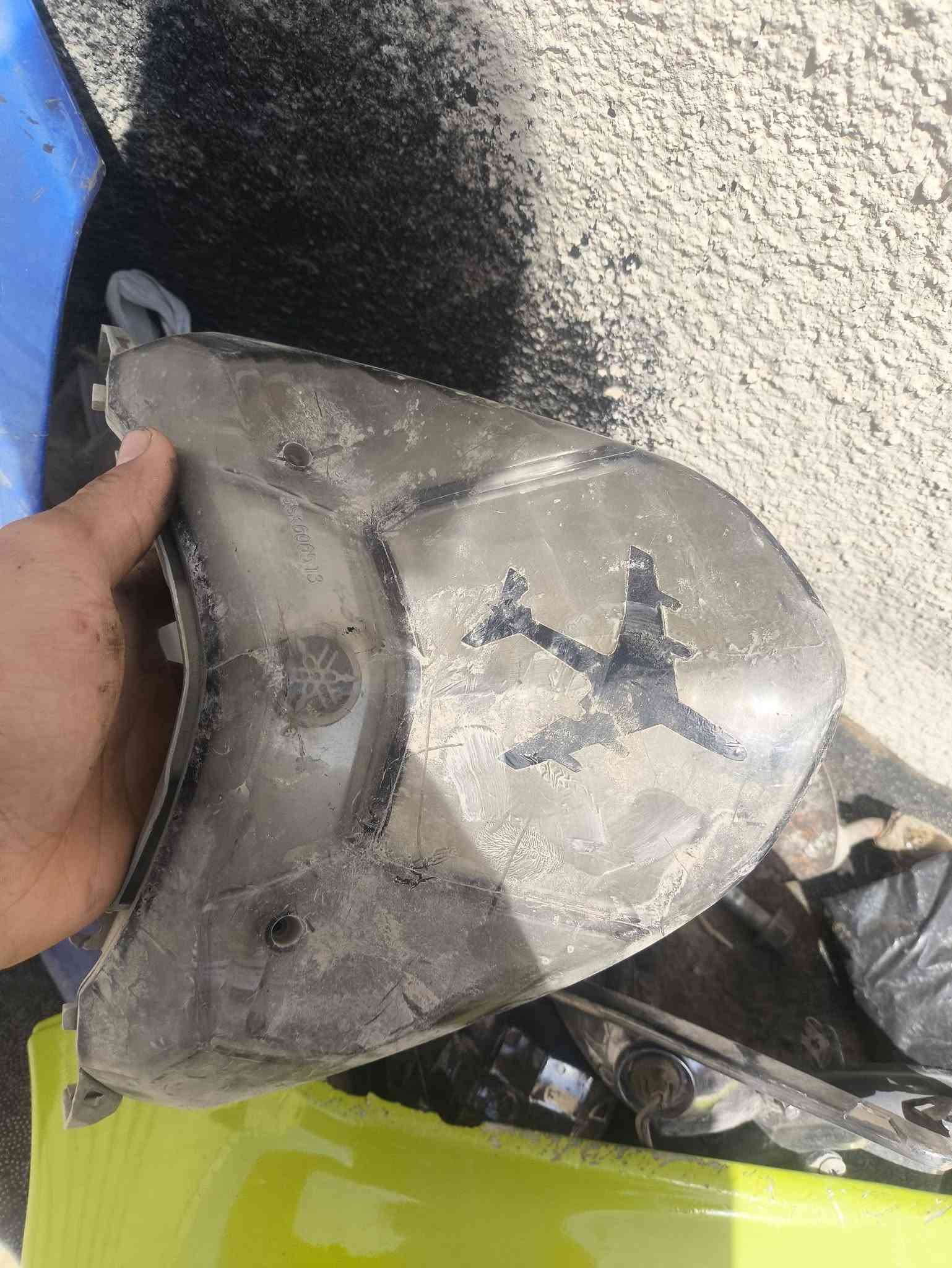 سلام عليكم 
غراض للبيع 
١ مكينه ماكس عدله شرط الفحص نضيفه كلش 
٢ صالنصات وحده بلاديه وحده افم اصليه 
٣ عقوله ماكس شرط الفحص 
٤ تزويد هم
٥ سكانات عدله منغولي بلادي 
٦ شاصي ماكس عدله مكفول نضيف
٧ كفرات ماكس عدله لون ازرك نضيفات اصليات 
٨ قباقه هندر عدي ٥ نضاف اصليات
٩ سدر كامل تزويد نضيف كلش
هاذه رقمي ***********
مكان ناصريه مركز بلتضحيه
