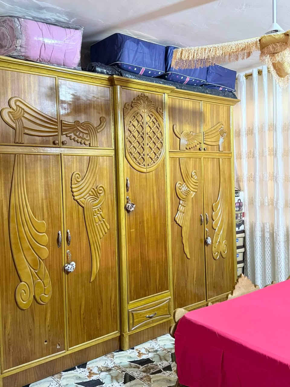 اثاث اخو الجديد كل شيء بالجيس مالته عارضتهم للبيع باسعار مناسبه اي استفسار خاص او على هذا الرقم ***********
