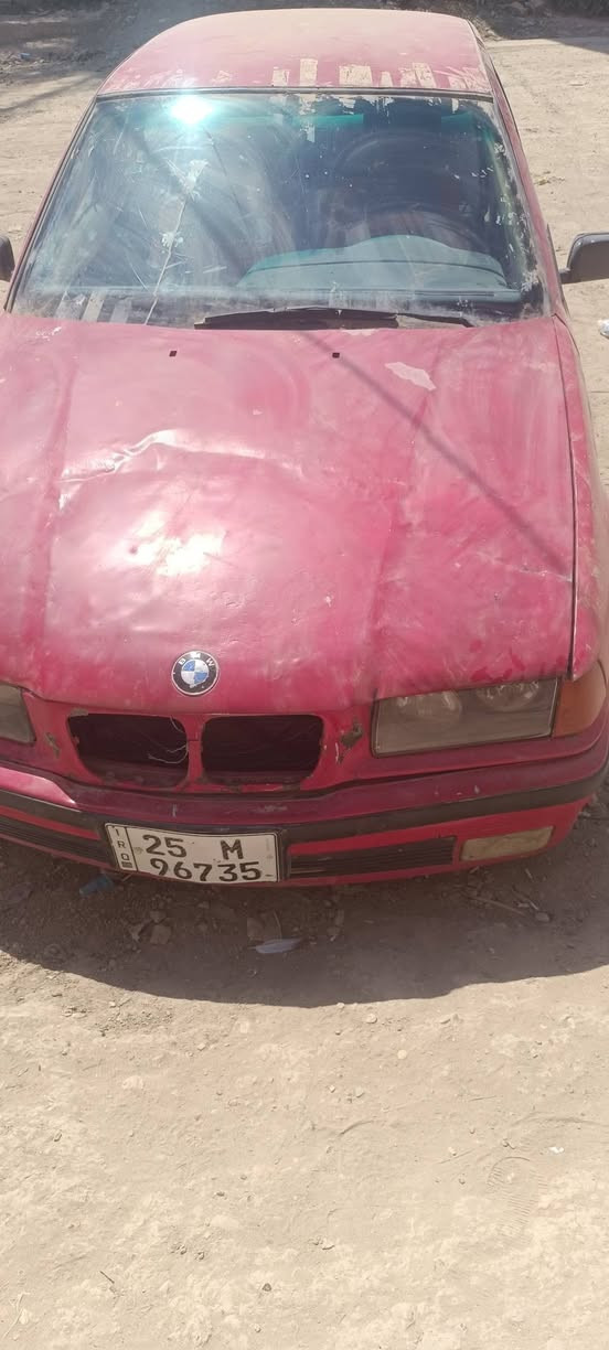 مكينه وكير حلوات كلش 
صدر جيد 
باتري جديد 
ويل كب 
سياره من الاخير نقصها كهربائيات مو تمام  أبيعها على وضعها 
رقم جديد راعيها بغداد 
سنويه تنتهي سنه 29 
مكاني بابل مركز المدينه 
*********** 
ملاحظه سياره عاطله كهربائيات صار بيها قطع بالضفيره حلة, بابل
