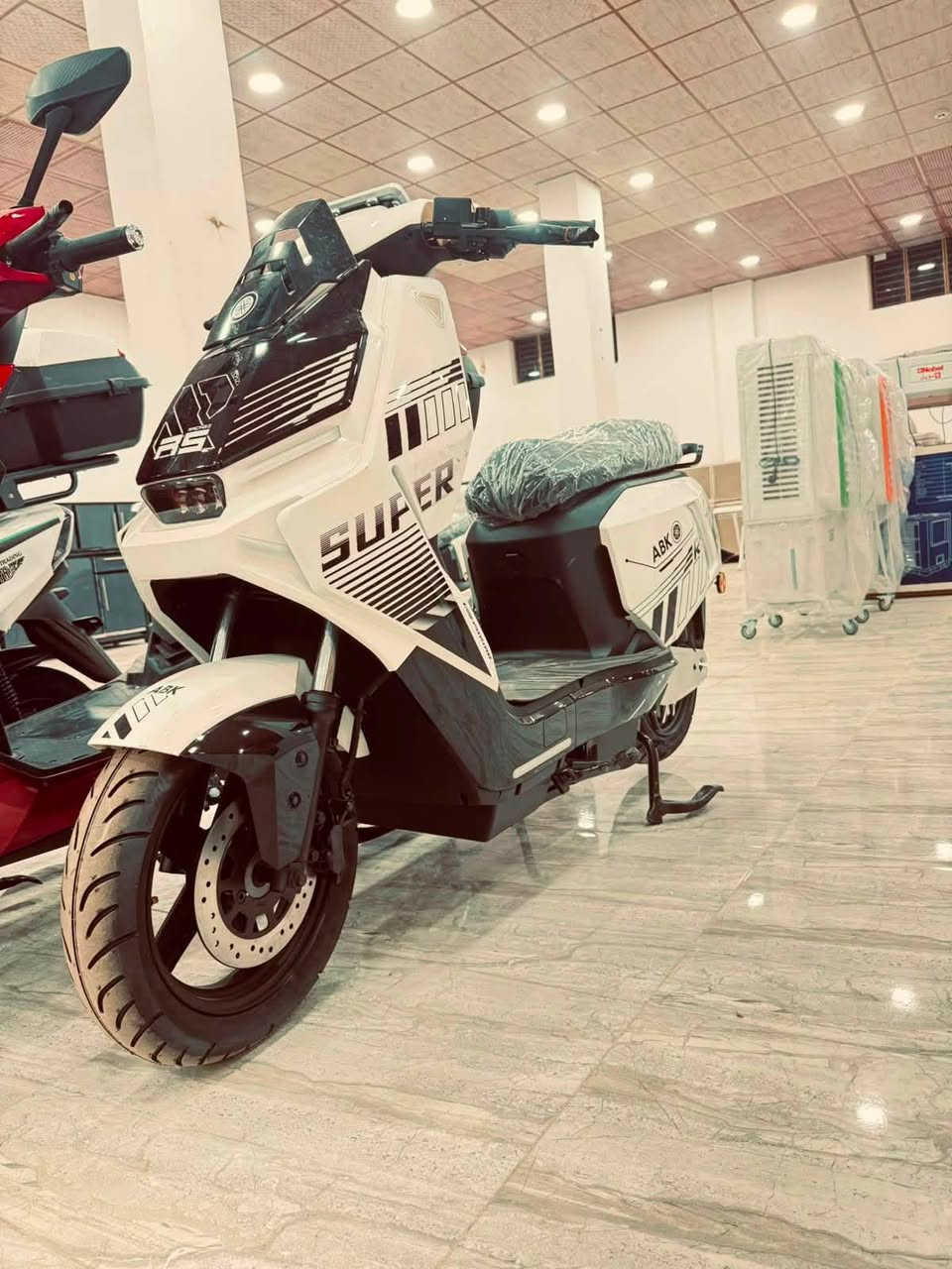 🏍️🔥 اختار دراجتك… وخلي الشغل أسهل

نوفر لكم مجموعة واسعة من ‎%#دراجات_الشحن بموديلات متعددة، جودة ممتازة وأسعار تناسب الجميع 👌

🔹 الموديلات المتوفرة:
#MTR_سكنس | #لوجيو_ليثيوم | #لويان | #ليما | #هارلي_حمل
#سترونك_ياباني_حديث | #دلفري | #سكنس_حديث_أم_عيون_ياباني_درع | #صاعقة85
#فرخ_ملكة | #ماطور_شحن_20_دبل | #ماطور_شحن_14 | #ملكة | #باديا_A30 | #باديا_RN

💳 الدفع نقداً أو بالتقسيط المريح لحاملي بطاقات:
▪️ #الرافدين
▪️ #الرشيد
▪️ #المصرف_الأهلي_العراقي

📍 موقعنا:
حديثة – الشارع الرابط بين النافورة وجسر الحويجة الحديدي.

📞 للطلب والاستفسار:
***********
***********

⭐ مجمع أبو سلطان التجاري
دراجات متنوعة، أسعار مناسبة، جودة نثق بها وخدمة هدفها رضاكم. 🏍️✨
