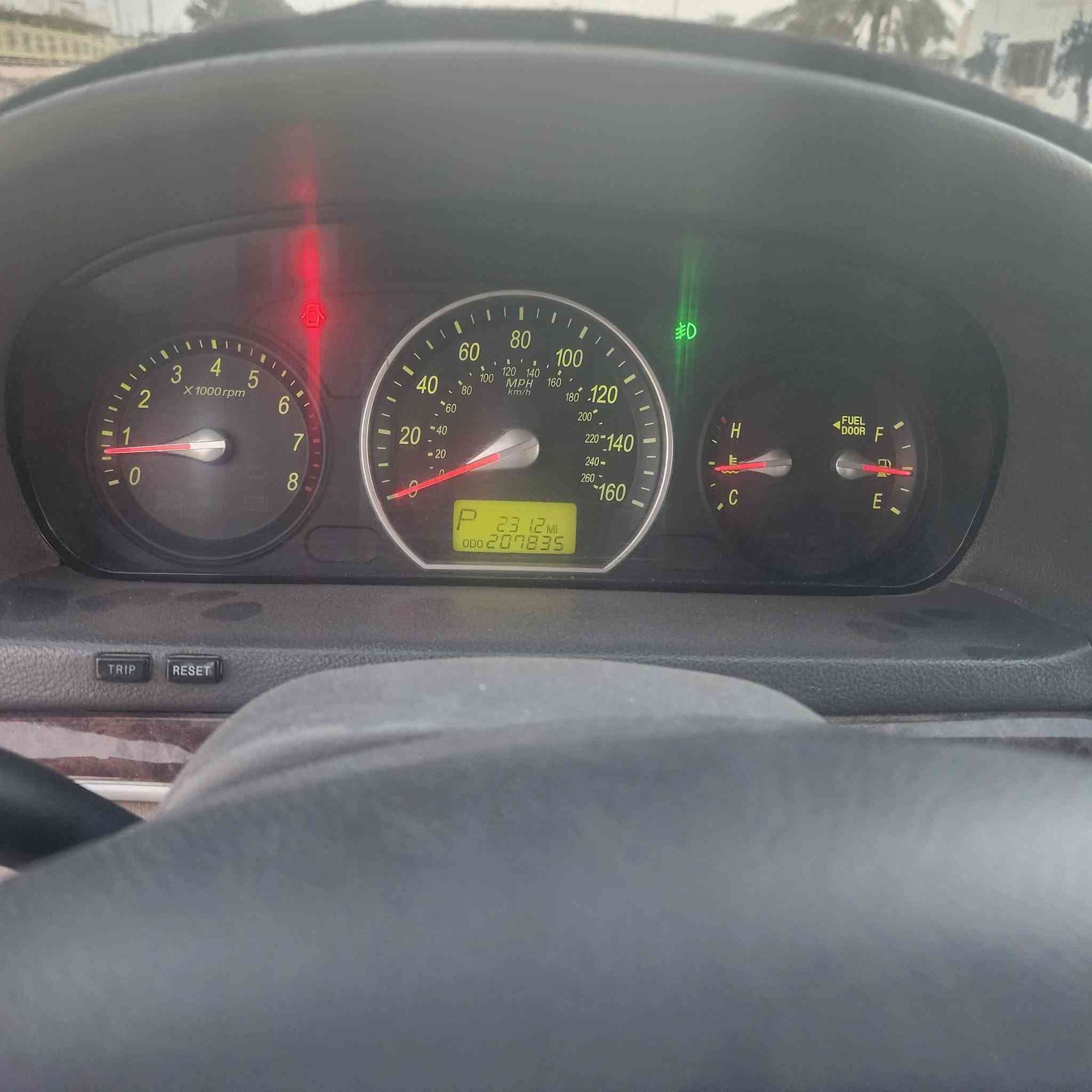 سياره سوناتا موديل ٧ ٦سلندر صبغ حزام بدون حادث فول مواصفات تخم تاير كير مكينه حداديه تبريد كهربائية كلها جاهزه السعر٨٥ وبها مجال بغداد اليوسفيه ***********

