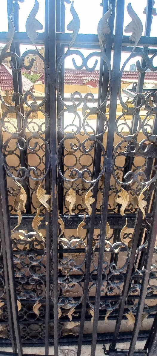 حديد شبابيك • ٤ شباك • نظيف