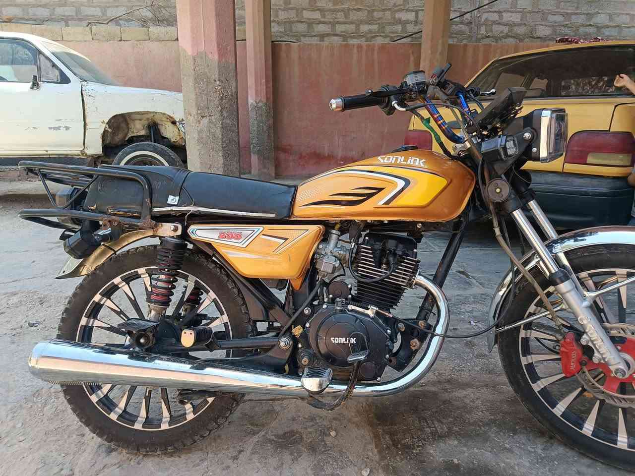 سلام عليكم دراجه سونك موديل 25 للبيع السعر 550 وبيه مجال مكينه مكفوله برغي ما مفتوح بيه فقط عندي اللنمر كامت تخرط تايرات جدد شاشه عدادات كتروني كلنقص مابيه مكاني بغداد فلكه سلمان باك رقمي ***********

