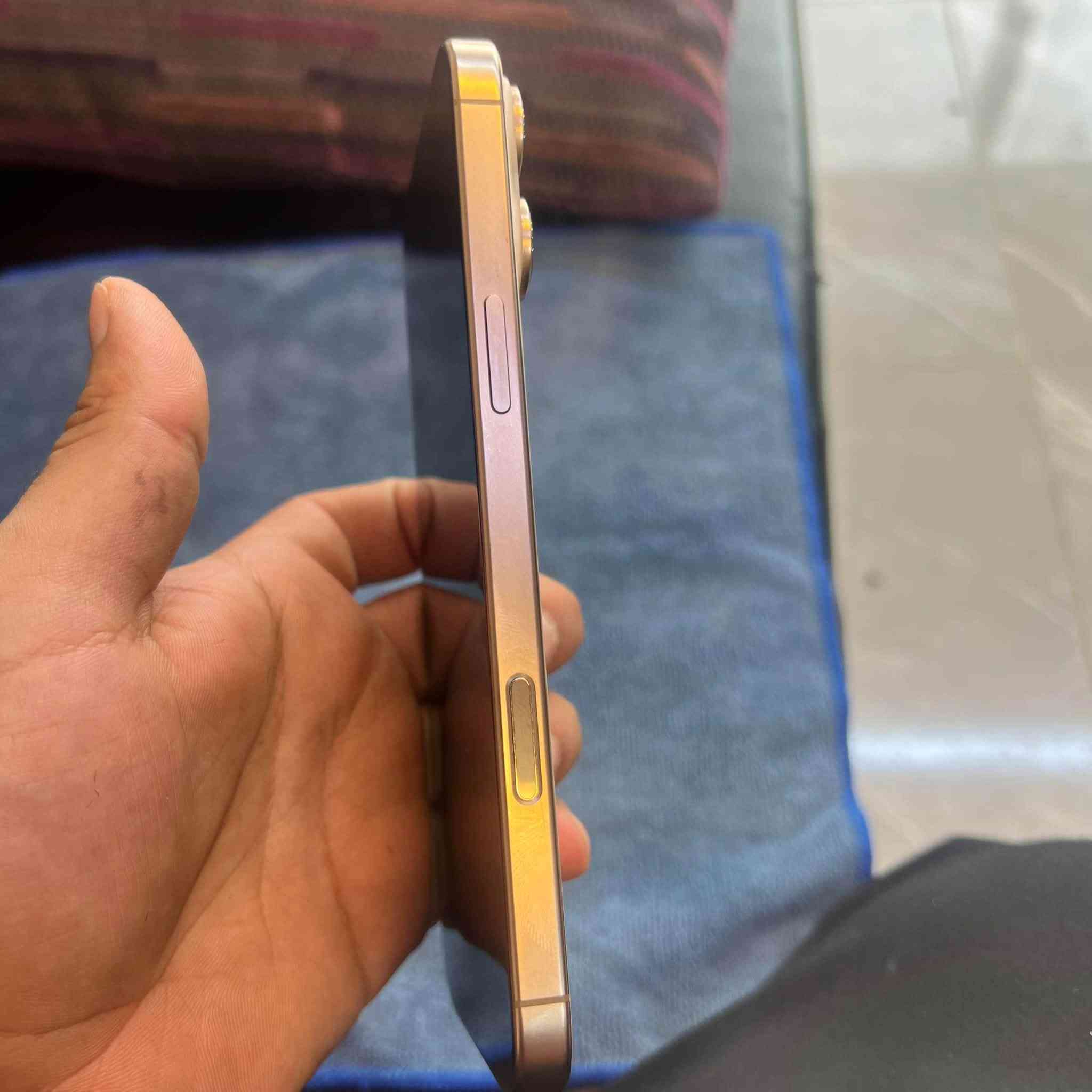 ايفون 16 برو ماكس
بطاريه 89% 🔋
شركه ماستر 
الملحقات فقط كارتونه مطابق 

العنوان اليوسفيه ناحيه الرشيد 

السعر١٣٠٠ وبي مجال 
***********

نص مكتوب في الصور:
- 2:50 95 حالة البطارية حالة البطارية عادية تعمل بطارية iPhone هذه على النحو المتوقع. حول البطارية والضمان... الحد الأقصى للقدرة 89% هذا قياس لقدرة البطارية مقارنة بقدرتها عندما كانت جديدة. قد تتسبب القدرة المنخفضة بتقليل ساعات الاستخدام بين عملية الشحن والأخرى. عدد الدورات 525 هذا هو عدد مرات استهلاك iPhone للقدرة البطارية. معرفة المزيد... تاريخ التصنيع شباط 2025 أول استخدام أيار 2025
- 2:49
- حول
- < iPhone
- الاسم
- < 26.6.2
- إصدار iOS
- iPhone 16 Pro Max
- اسم الطراز
- MYWJ3AE/A
- رقم الطراز
- JY29LW7LCX
- الرقم التسلسلي
- انتهت صلاحية التغطية
- 0
- الأغاني
- 728
- الفيديوهات
- 1,358
- الصور
- 21
- التطبيقات
- 256 غ.ب.
- السعة
- 16.69 غ.ب.
- متوفرة
- F4:52:93:15:F9:80
- Wi-Fi عنوان