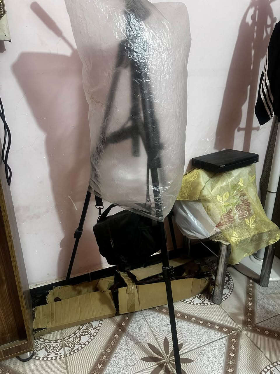كامرة نيكون 7200D • عدسة 18-140 • زوم 70-300
