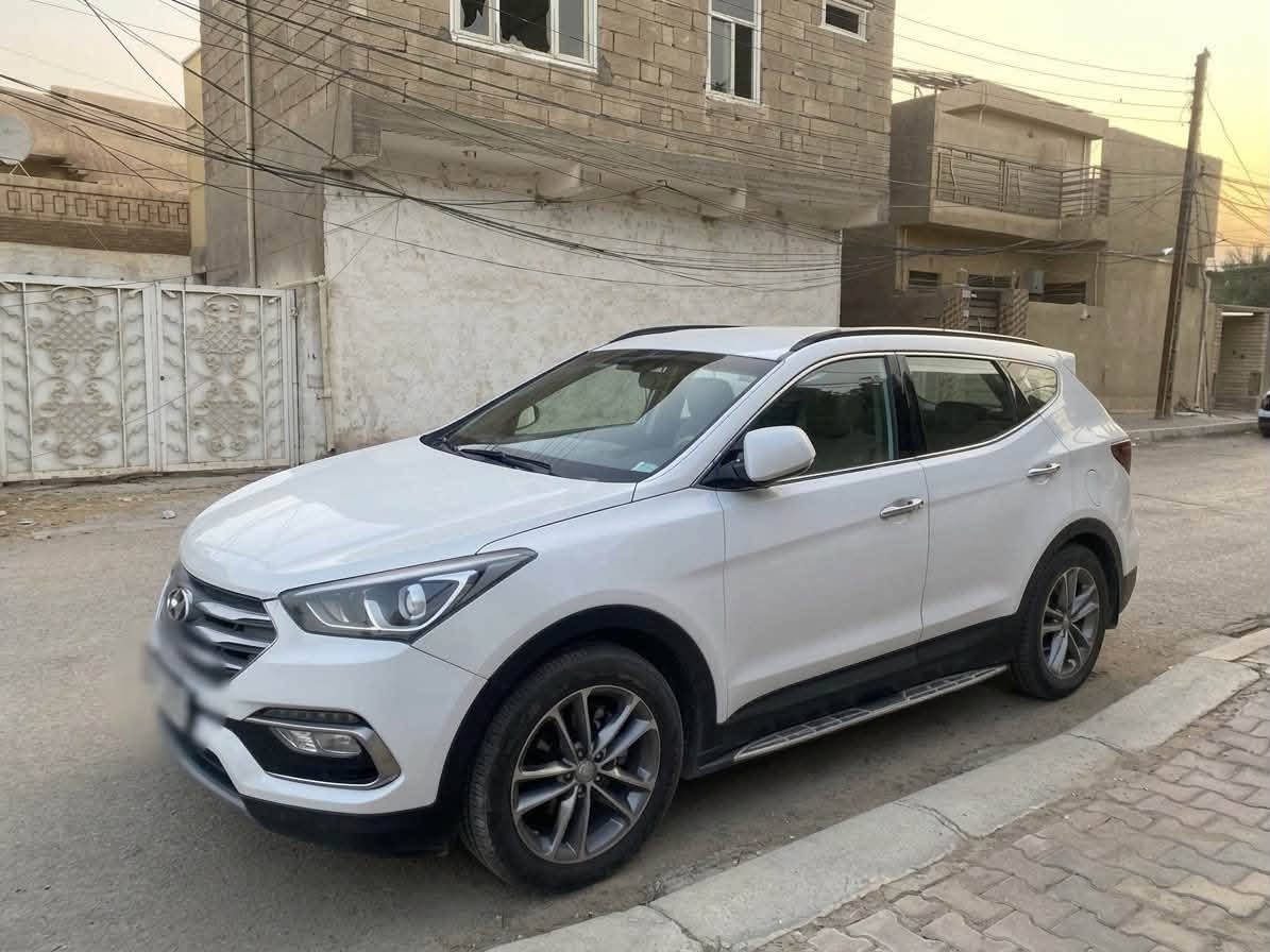 للبيع: هيونداي سنتافي (Hyundai Santa Fe) بحالة ممتازة
الموديل: 2018
 اللون: أبيض
 الرقم: سليمانية
 المحرك: 4 سلندر
 
 الحالة الفنية:
 السيارة بحالة ممتازة جداً خالية من الأعطال
 جاهزة للتحويل مباشرةً

 السعر: [16,000$]
 المكان: كربلاء المقدسه
 للتواصل والاستفسار: ***********
