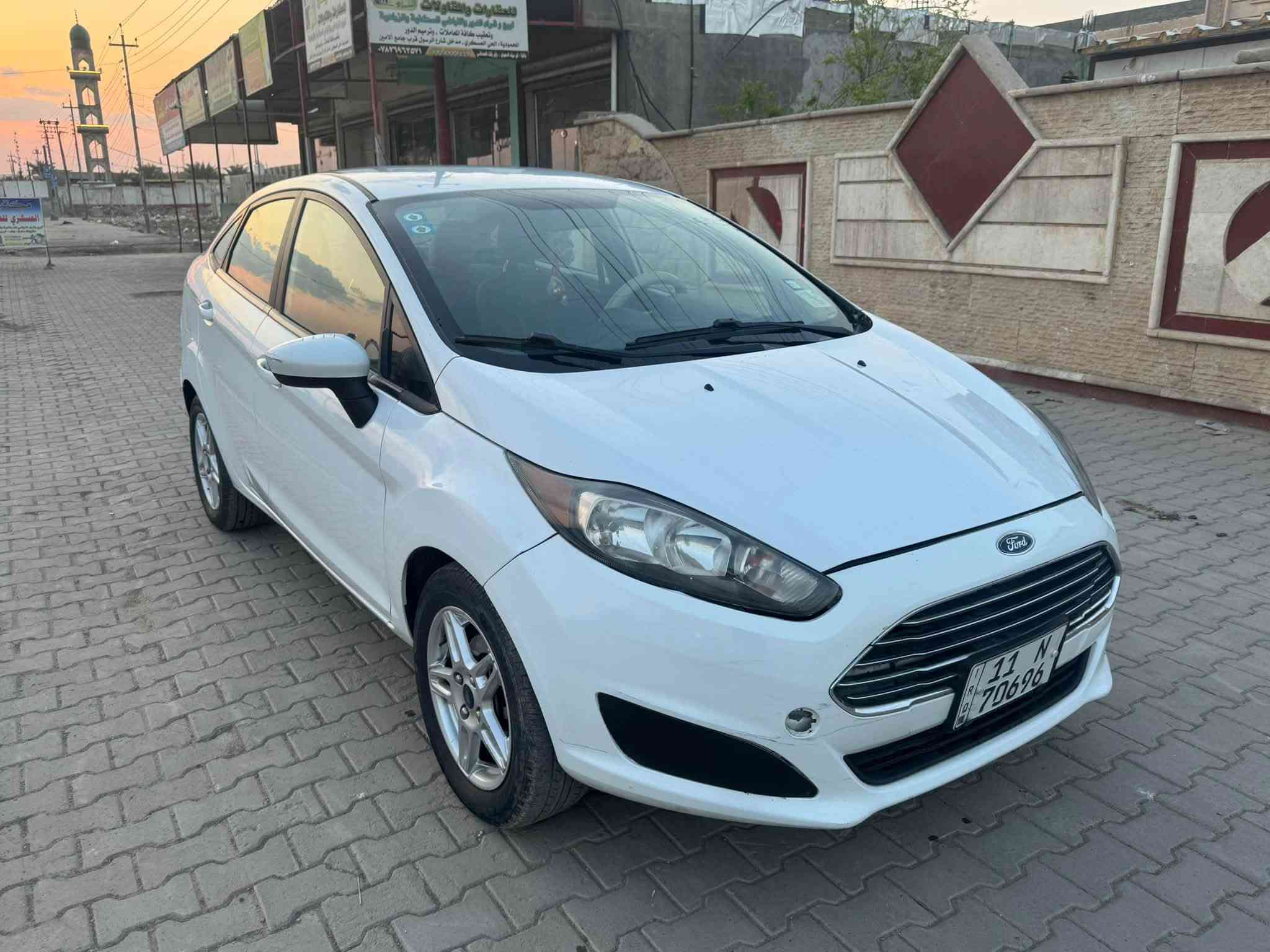 فورد فيستا ٢٠١٧ وارد امريكي رقم بغداد تحويل نفس اليوم  ضرر جاملغ فقط بدون اي دواخل عدى هذة مكفوله محرك ٢٠٠٠  استخدام شخصي  بالعافيه ؏ الياخذهه  سعرهه ٦٩ وبيهه مجال للشراي 
الاستفسار ***********
