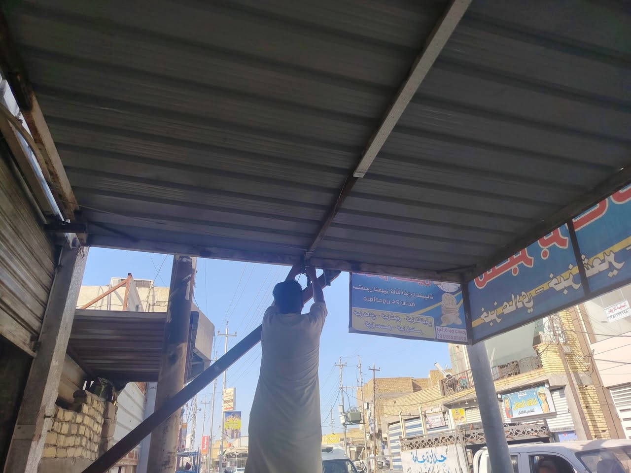 سقيفه للبيع 6 طول 3عرض 180وبيهه مجال ***********
