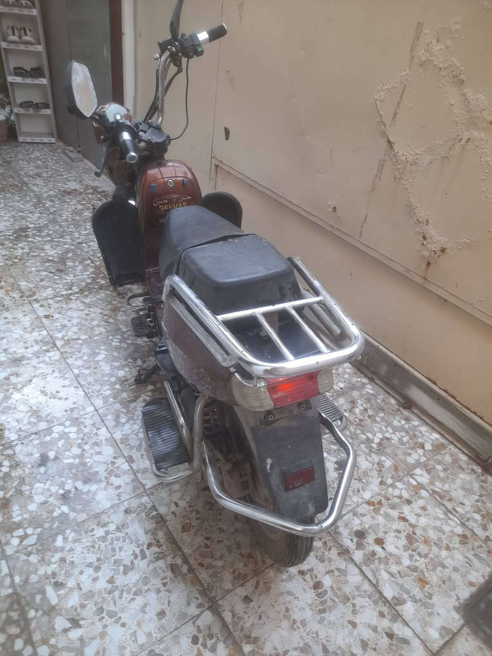السلام عليكم دراجه كهربائية شحن للبيع عاطل بيه الكرت بطاريات شغالات السعر ٢٠٠الف واتساب ***********
