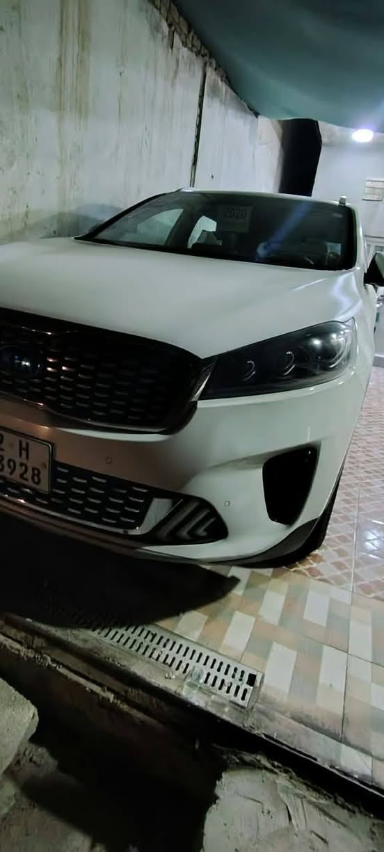 سورنتو 2018 /*********** رقم صاحب السياره موجوده بالديوانيه
