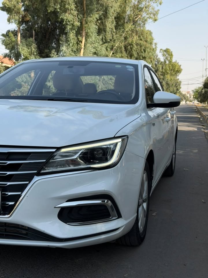 السلام عليكم 
MG 5 موديل 2024
رقم دهوك 

مواصفات comfort 
شاشة كاميرا خلفية حساسات خلفية 
تشغيل بصمة
محرك 1500
بدون ضرر بدون صبغ وبدون بارد 
السيارة بعدها بضمان الشركة 
باقي ضمان ٤ سنوات گير ومحرك وطخم وكهربائيات 
ماشية 55 الف 
السعر 109 وبيها مجال 
مكاني الموصل
للتواصل 
***********
