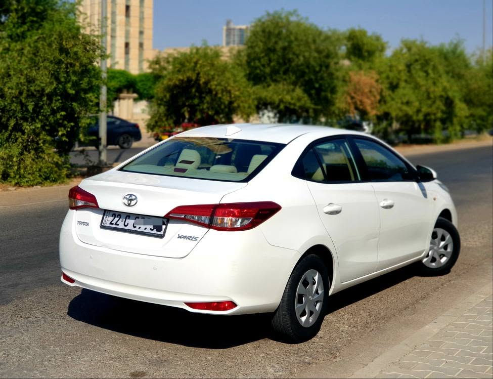TOYOTA YARES SE 

مودیل 2021
سێ پارچە سبوغ بێ داخلی (دەرگای سایەق + چاملغی سایەق + چاملغی سەکن پێشەوە) 

ثلاث قطعات صبغ باب السائق و الجاملغ امامی سكن و سائق ) 

مواصفات SE خلیجی
ماوەی ڕۆیشتن 102 کم المسافە المقطوعە 

محرك مامفتوح بشرط ـ مەکینەی نەکراوەتەوە 

نظام ABS
مرایة كهربائیة
قفل مركزي
ریموت كونترول 

السعر 117 ورقە و مجال قلیل 

کیر + محرک + تبرید + تحویل بشرط
رقم + سنویە + هزە جدید 2028 

مکان السیارە ـ اربیل
*********** موجود واتساپ ـ ڤایبر أربيل, العراق
