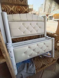 متوفر لدينا جرابي ام النفر وتساب 07879526015