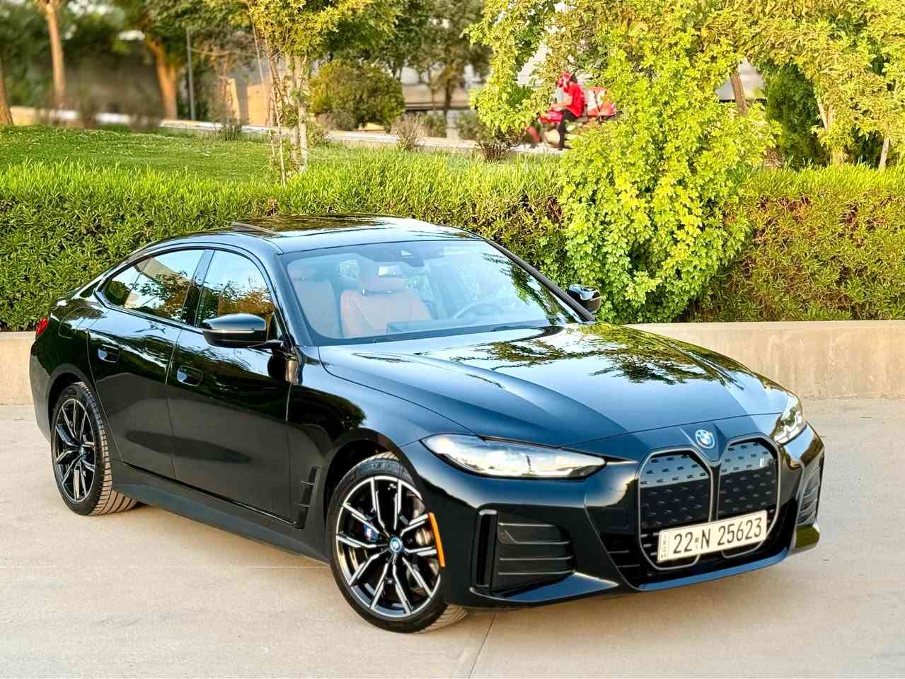 للبيع | BMW i4 eDrive35 كهربائية

 BMW i4 — فخامة ألمانية، أداء رياضي، وقيادة كهربائية مميزة.

BMW i4 eDrive35 
🔹 اللون: أسود
🔹 الممشى: 9 الف ميل
🔹 سنة الصنع:2024
🔹 المحرك: كهربائي بالكامل ⚡
🔹 القوة: 286 حصان
🔹 مدى قيادة يصل إلى 483 كم حسب معيار WLTP

⭐ المواصفات:

✔️ دفع خلفي
✔️ فتحه سقف
✔️ تصميم رياضي فاخر
✔️ تسارع قوي وأداء مميز
✔️ شاشة داخلية عصرية
✔️ نظام ملاحة وترفيه متطور
✔️ والعديد من الإضافات الأخرى

🔧 حالة السيارة:

✅ بدون صبغ 
✅ بدون أيرباك جميع الأيرباكات أصليه

🔑 رقم الشاصي:
WBY43AW03RFS63517

💰 السعر: 31000 $
‎💬 قابل للتفاوض بعد المعاينة

📍 الموقع: أربيل

📞 للاستفسار والتواصل: [***********]
واتساب / اتصال / فايبر أربيل, العراق
