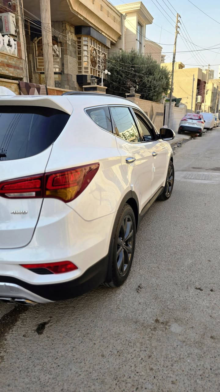 هيونداي سنتافي  2017 وارد خليجي ماشيه 111 km
فوووول مواصفات مكينة 2400 GDI خليجي
رقم اربيل وأرقام جديدة والسيارة باسمي وكاله عامه
 جاهزة للاستخدام

المواصفات:
بصمتين
جلد 
بانوراما
دبل أكسل 4X4
رادار 360 درجة
سياقة ذاتية
كوشن ميموري
 الكشنات كهربائية
كاميرات 360 درجة
لايت LED أمامي وخلفي
حساسات أمامية وخلفية
برادات خلفية
تبريد مركزي 3 مناطق
ويلات قياس 19
نظام صوتي انفتي
صندوق كهربائي
مرايا قابلة للطي كهربائيه وقلاب ويه البك
لايت كهربائي متحرك
3وضعيات قيادة
نقطة عمياء
كوشنات أمامية تبريد وتدفئة
تدفئة ستيرن
هندبريك بصمة
اوتوبارك
أغراض الشركة كامل موجودة السبير والكتالوك موجودات
*********** سيف ابو ملاك
مكاني بغداد قرب البياع
 مكفوله من صبغ بيه بعض الملاحظات بارد فديو خاص
سعره ١٥٠  مجال عمله فقط قليل
