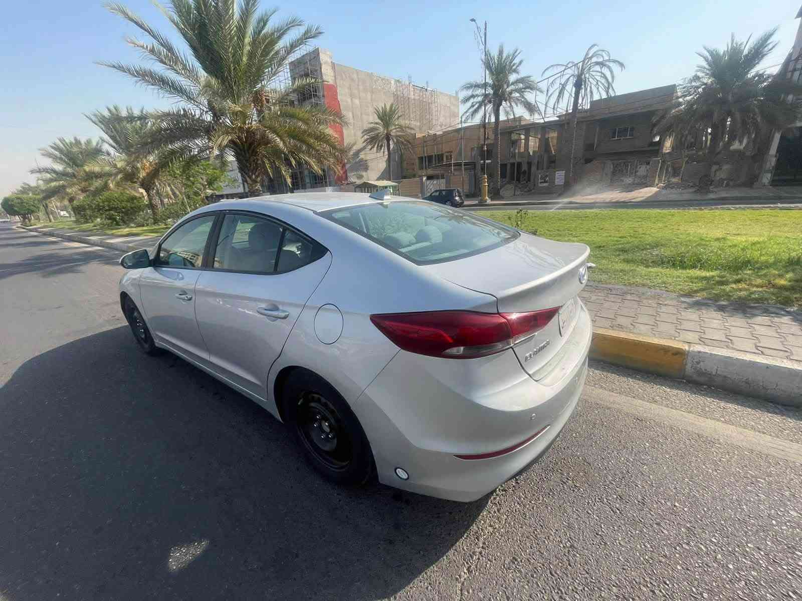 السلام عليكم
النترا 2018 وارد امريكي 
حادثها بنيد فقط 
رقم آرييل بأسم شركة 
مكينة 2000 دوش 
شاشة 
كامرا 
كير ومكينة وحدادية وتبريد جاهزة 
السعر 105  مكاني كربلاء 
رقمي للاتصال 
***********
