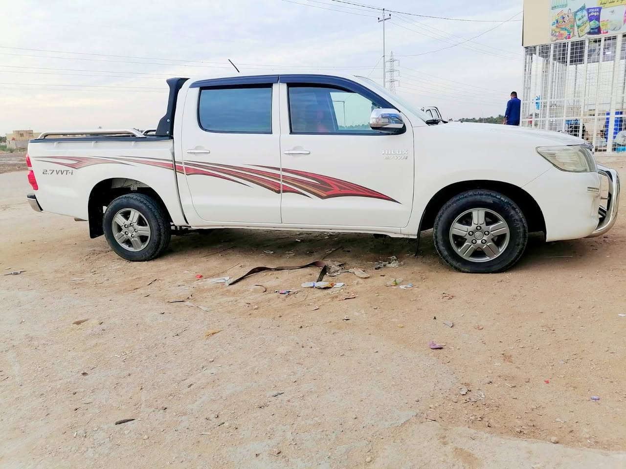 هايلوكس للبيع موديل 14 كويتي الساير شاصي 19كير اوتماتيك رقم مثنى دولي بسمي مداور شوكت مايعجبك ومكفوله من عده شخوط بسيطه السعر خاص او  اتصال  ***********

