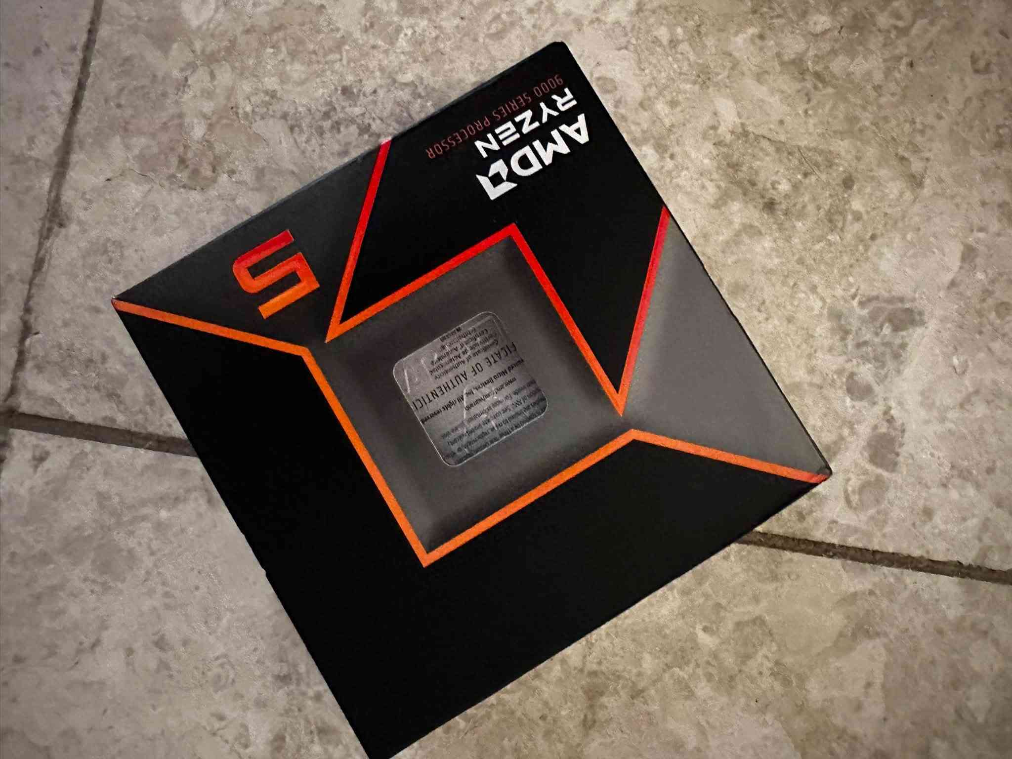 تجميعة ddr5+ 9060xt 16gb challenger
Cpu ryzen 9600x
Gpu 9060 xt 16gb challenger edition rgb 
Ram 32gb XPG 6000mhz 2*16 rgb 
Mb b650 gigabyte
Hard 1tm m.2 lexar 
PS hydro fsp 750w 
الكيس خشب+ المنيوم موصي من برة 
و الكيس حجم mini 
التجميعة كلش متعوب عليهة و استخدامهة يكاد يكون معدوم 
السعر 1800 قابل للتفاوض شي كلش قليل
