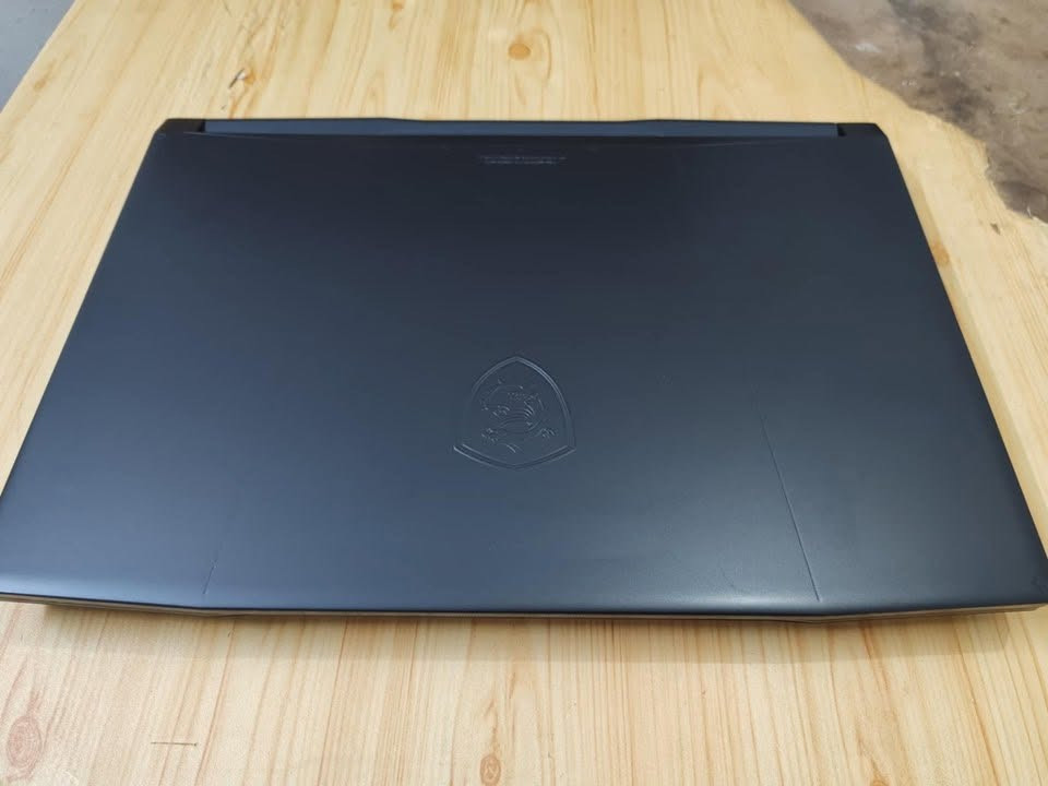 السلام عليكم حاسبه للبيع نضيفه جداحاسبهMSI

المواصفات
NVIDIA GeForce RTX 4050 :كارت الشاشة
Intel Core i7-13620H :المعالج
16GB DDR5-5200MHZ :الرامات
1TB NVMe SSD :التخزين
Windows 11 Home :النظام
FUIl HD (1920x1080), 144HZ, IPS-Level "15.6 :الشاشة
panel
السعر /مليون 195 بيها مجال بسيط
***********
