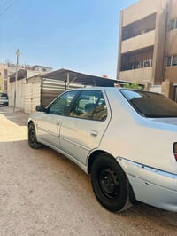 بيجو فرنسي • ٢٠٠٢ • تايرات جديده