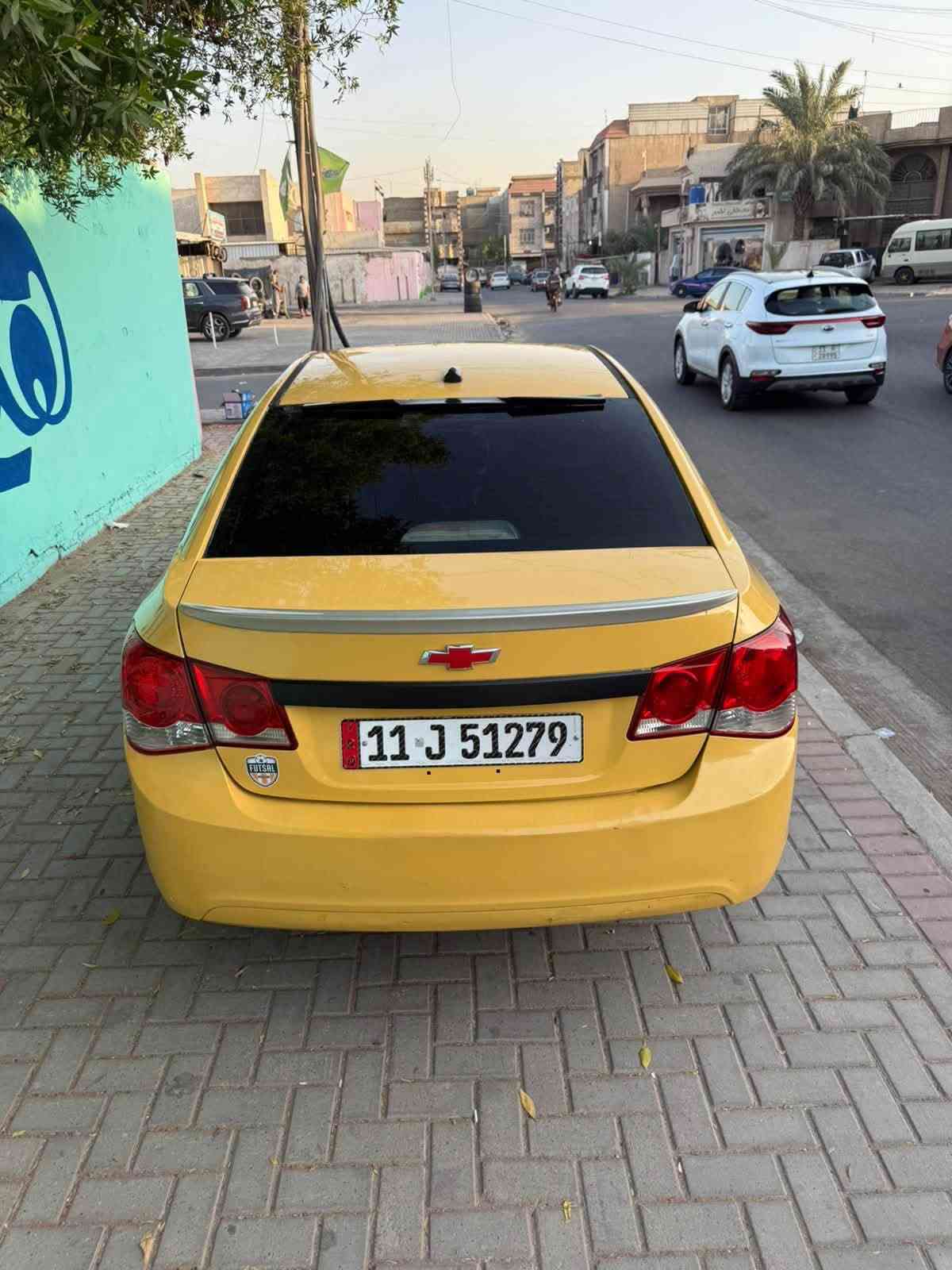 السلام عليكم شوفر ليت كروز البيع موديل 2013 رقم بغداد بسمي نكليزي مصفره هيه وغرامات  تحويل ثاني يوم وارد خليجي السياره كير محرك تبريد صدر مابيها أي نقص محرك 1800 تنفس طبيعي كير اوتماتيك ميكانيك المرغوب مو كهرباء السياره حلوه ومرتبه بيها طخه بخشم الجاملغ شاشه جبيره كامره حساسات السعر (58) وبيها مجال مكانها بغداد حي سومر الشعب التصال (***********)
