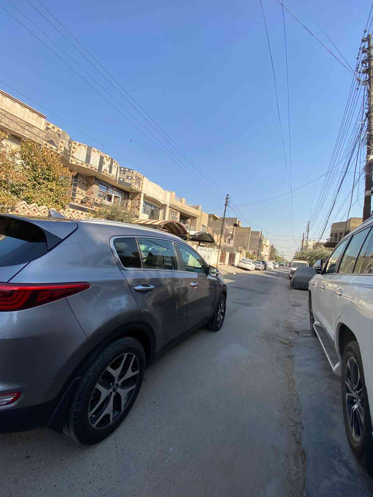 سلام عليكم كيا سبروتج ٢٠١٧ حادثه حافهة البنيد ومصبوغ
وبيه باب السايق مصبوغ مكينة 2400 جيدي اي وارد كندي 
السعر ١١٥ وبيه مجال $
الرقم/***********
