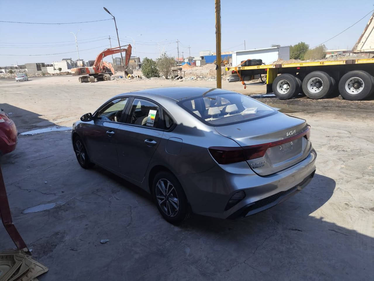 سلام عليكم سيراتو 2023 مكفول بدون رقم مكان خضر شركه الجوهرة محرك ١٦٠٠  السعر 138 .... ***********
