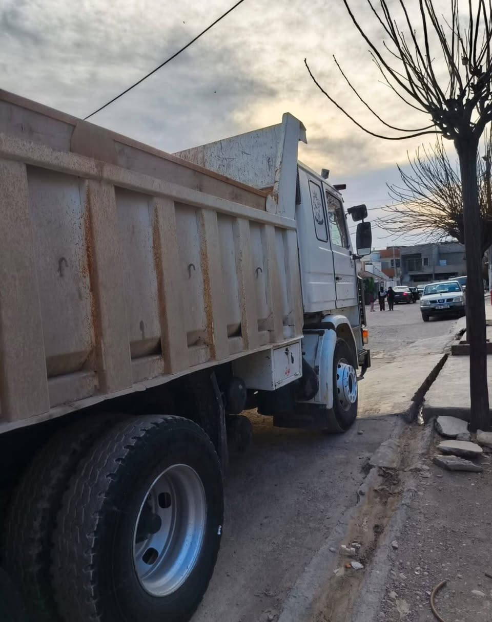 سکانیە 113مودیل 93سنکل جوپلیس شانسی تەویل سعر 135 رقم موبایل ***********
