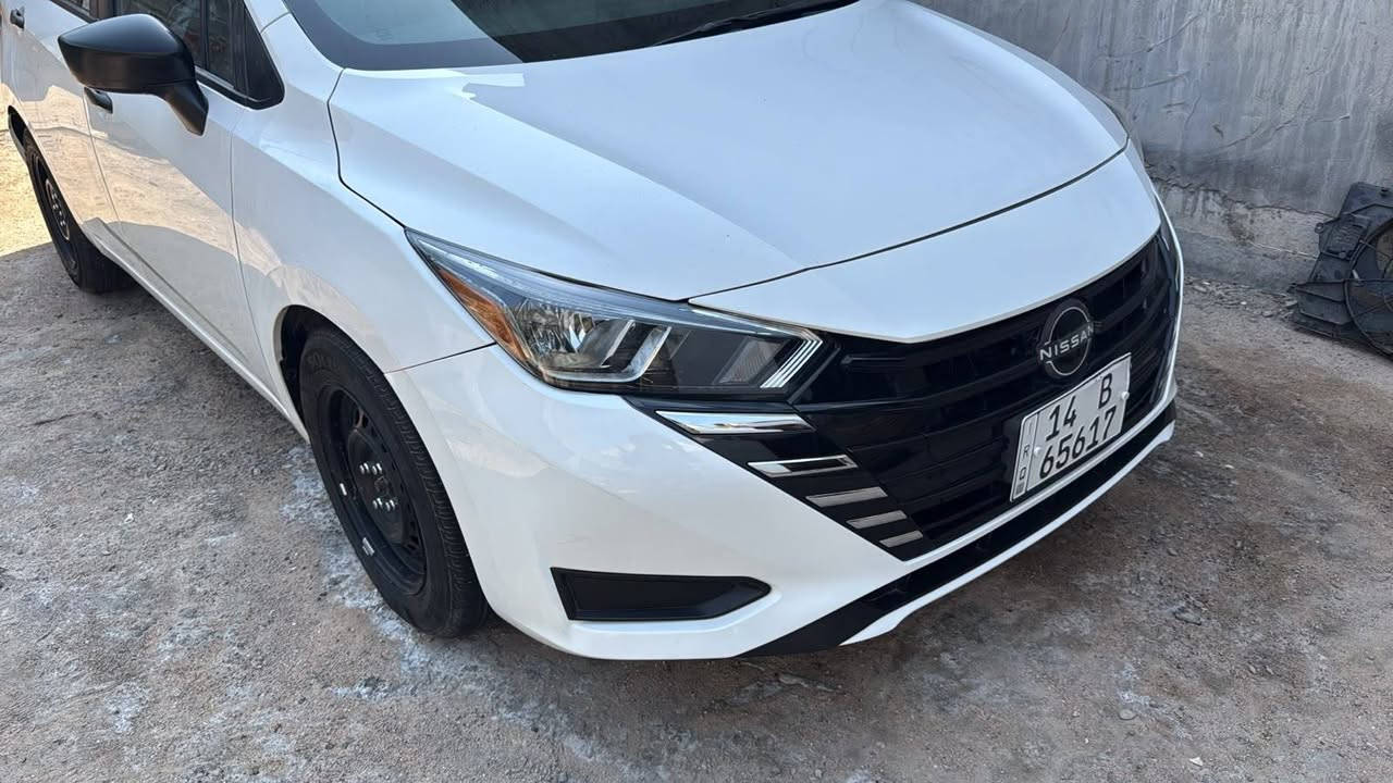 فيرسا موديل 2024 تقرير غرق مابيه اي مشكله البدي كفاله عدا بارد بالجاملق عكس السائق كفاله من ضربه وصبغ وتبديل مواصفاته بصمه تشغيل شاشه تحكم ستيرن وحساسات وكاميرا سياره جديده ماشيه 22 الف ميل  بصره بأسمي تحويل مباشر سعرها 115 وبيه مجال بسيط رقمي *********** البصرة, العراق
