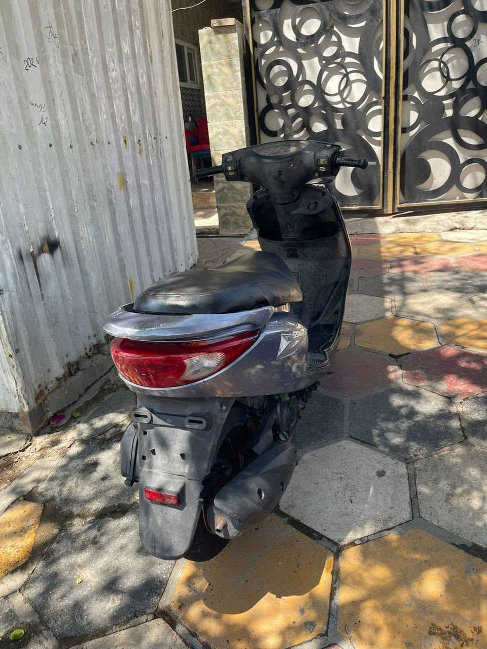 سلام عليكم شباب دراجه بريز دراجه جديد كلشي ما بيهه اي نقص مابيها كلشي شغال عنوان بغداد سعر دراجه700 وبيهه مجال بسيط رقم***********
