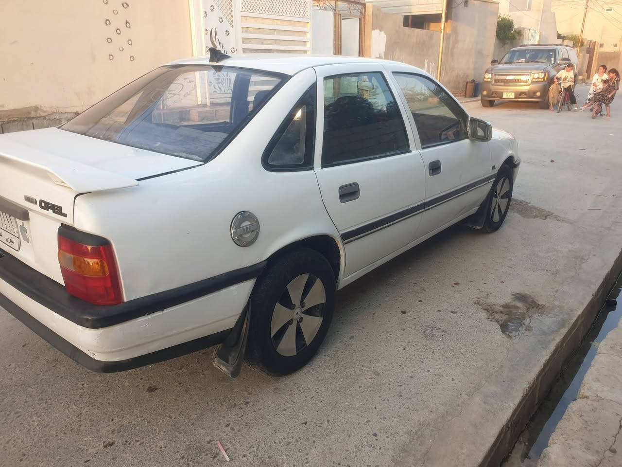 اوبل فكترا لبيع موديل 1991 رقم نينوى الماني سنويه ل٢٠٢٨ كابون بانزين ماستر محرك 1600 شرط كير عادي شرط تخم شرط تايرات حلوه سياره حيل نضيف بيها طخه خفيف كلش يم بك لايت من جهة السايق سعر سياره 41 بيها مجال بسيط مكاني قضاء تلعفر ***********
