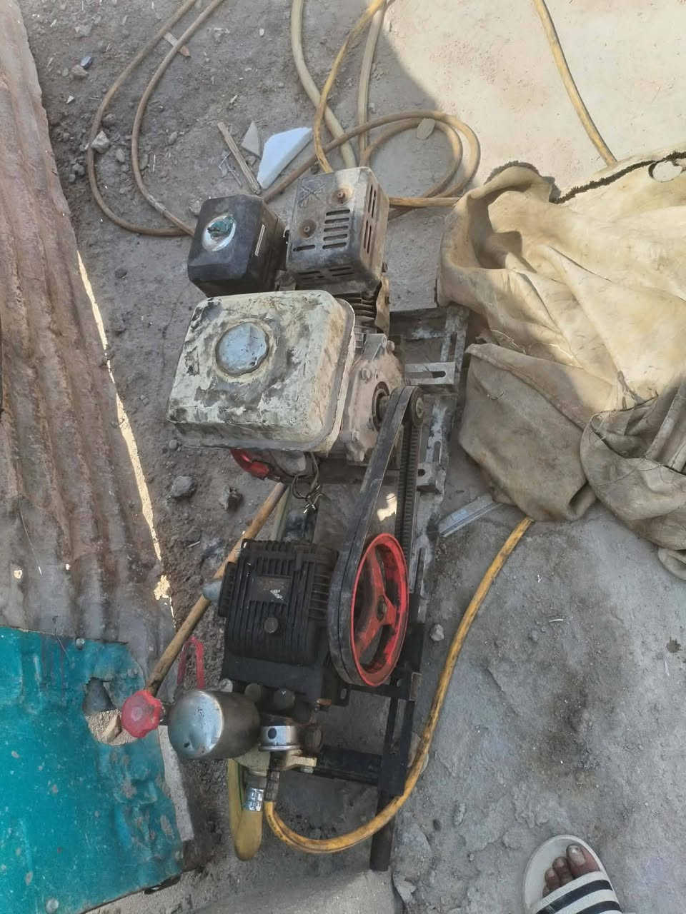 سلام عليكم مولده للبيع ٢٤ نبير جديده كلش مامفتوح بيه برغي ب ٣٠٠ وماطور غسل نضيف وشغال ب ٧٠ مكاني كوفه ***********
