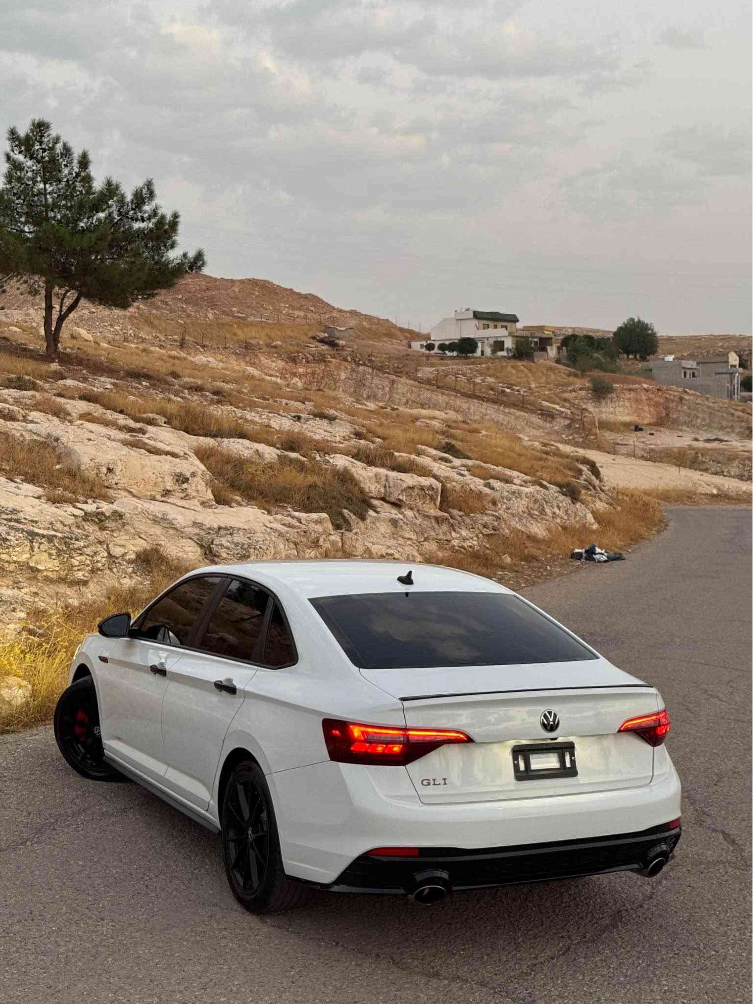 جيتا GLI • ٢.0 تيربو • وارد أمريكي