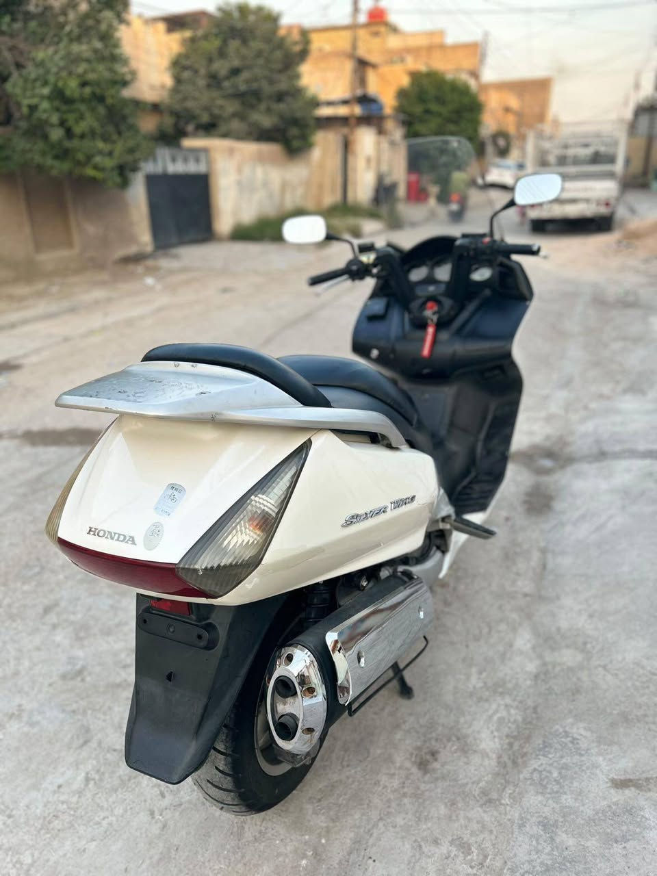 سلفر ونج
600 / مكينة رصاصيه مال شركه
مكينة بلادي ممفتوح الدراجة خير من الله
 جيب فيتر وتعال المكينة مكفولة ✅
مكاني بغداد _ابو دشير 
***********
السعر 17$وبيها مجال
صندوك بيها وكلجات توني مبدل وقايش ودهن 
دراجه متعوب عليها بس بيع متوازي
