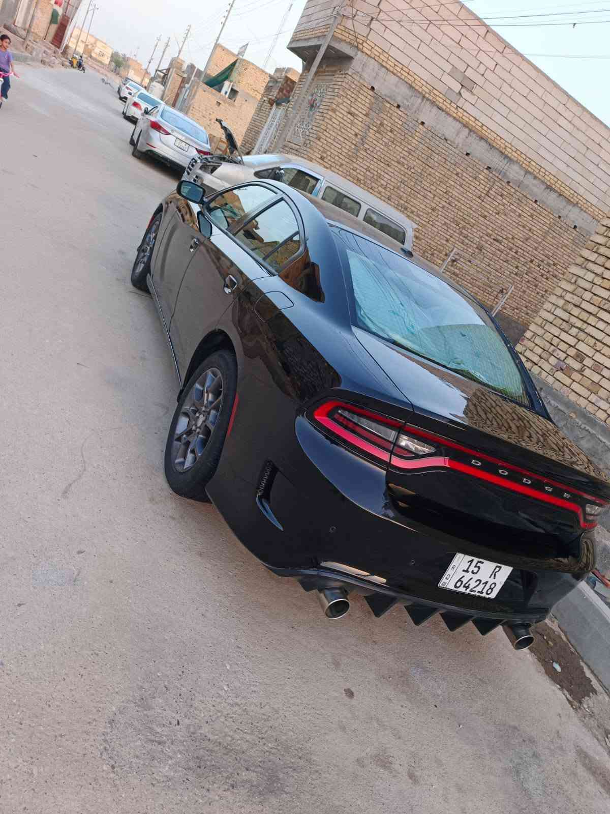 السلام عليكم شارجر ١٧/ ٢٠ سياره جاهزه منضومه غاز مابيها اي نقص مراوس او بيع مناسبه  ***********
