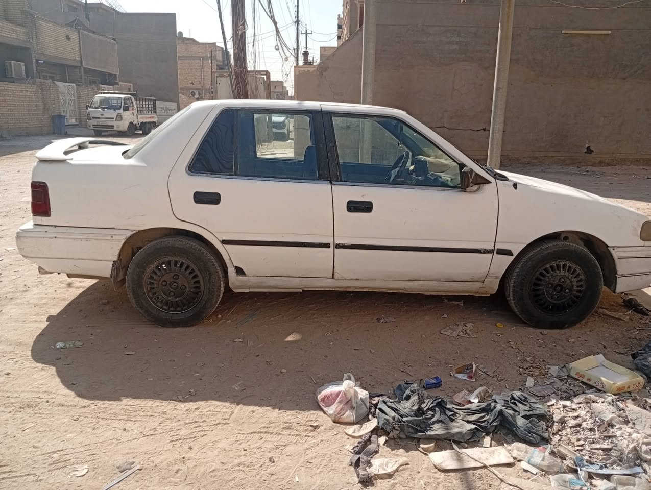 سلام عليكم سيارة اكسنت موديل 93 سيارة جاهزة ترايك بصرة سعر 17 وبيها مجال عنوان بغداد الامين رقمي ***********
