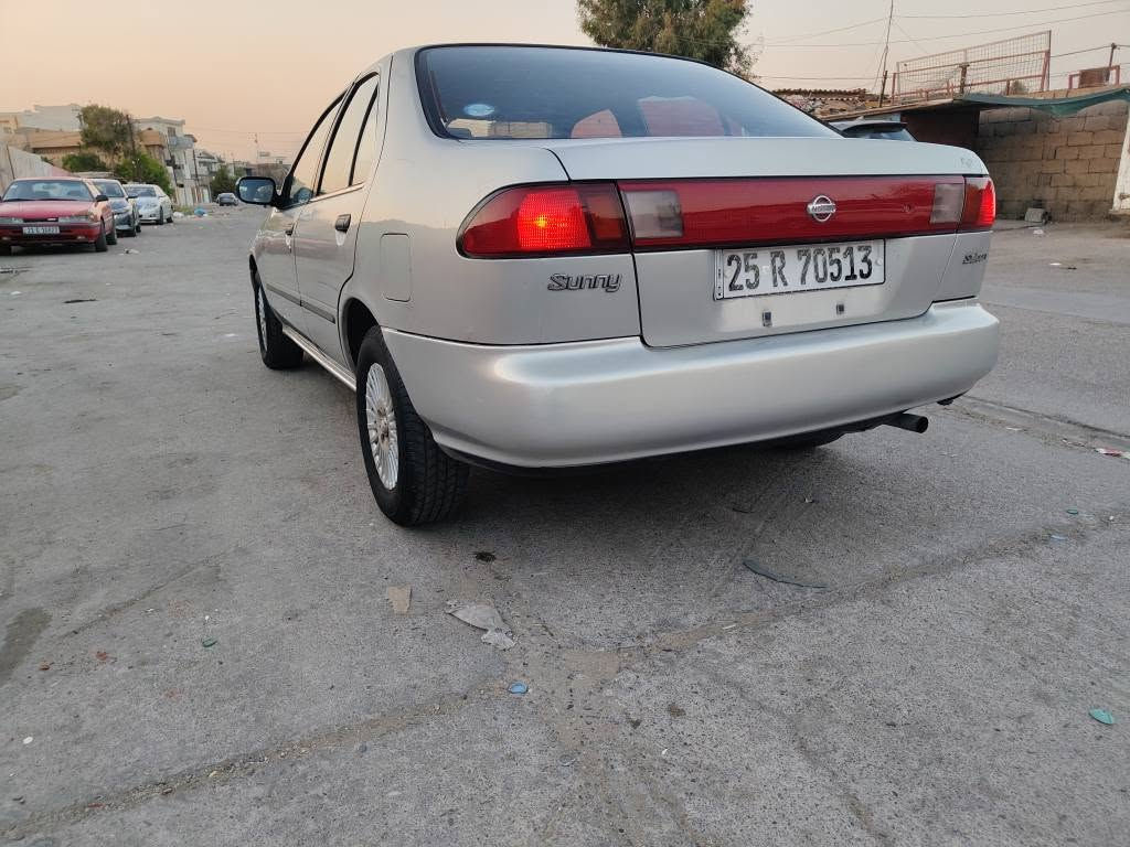 نيسان سني موديل 1994سنويه جديدة لحد2029دفتر بانزين موجود شرط تحويل كير اوتمتيك تبريد شغال كير محرك صدر امامي خلفي جديد جام كهربائي بدون ضربه بدون صبغ سياره جديده كله شرط سعر 49بي مجال للستفسار اتصل على رقم *********** كركوك, العراق
