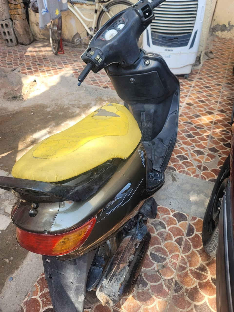 فراشه للبيع كايمه كفرات بيها جراد قليل 

سعر 130 وبيها مجال ابيعك كوم حديد الله شاهد 

يراد الها بس تجفيت فقط مكينه ناعمه كلش 
العنوان بابل أبي غرق ***********
