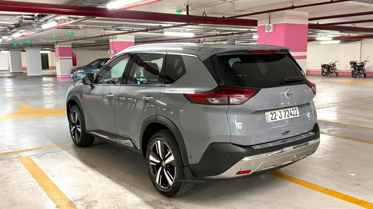 نيسان روك موديل  ٢٠٢١
مكينه ٤ سلندر 
مواصفات فول platinum AWD
سيارة بدون صبغ 
مكان سيارة أربيل 
*********** واتساب
