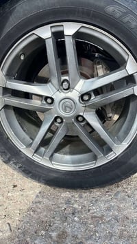 تخم ويل تخم تاير مال لكزز حجم 20للبيع للاستفسار07802873004