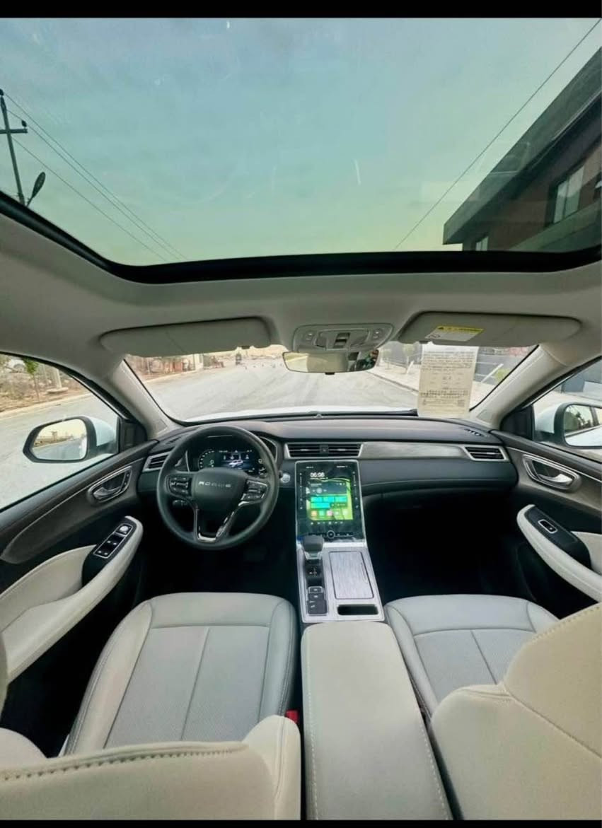 Mg RX5 plas 
2023 
18000 km 
هیچی پێوە نیە  
*********** Singapore
