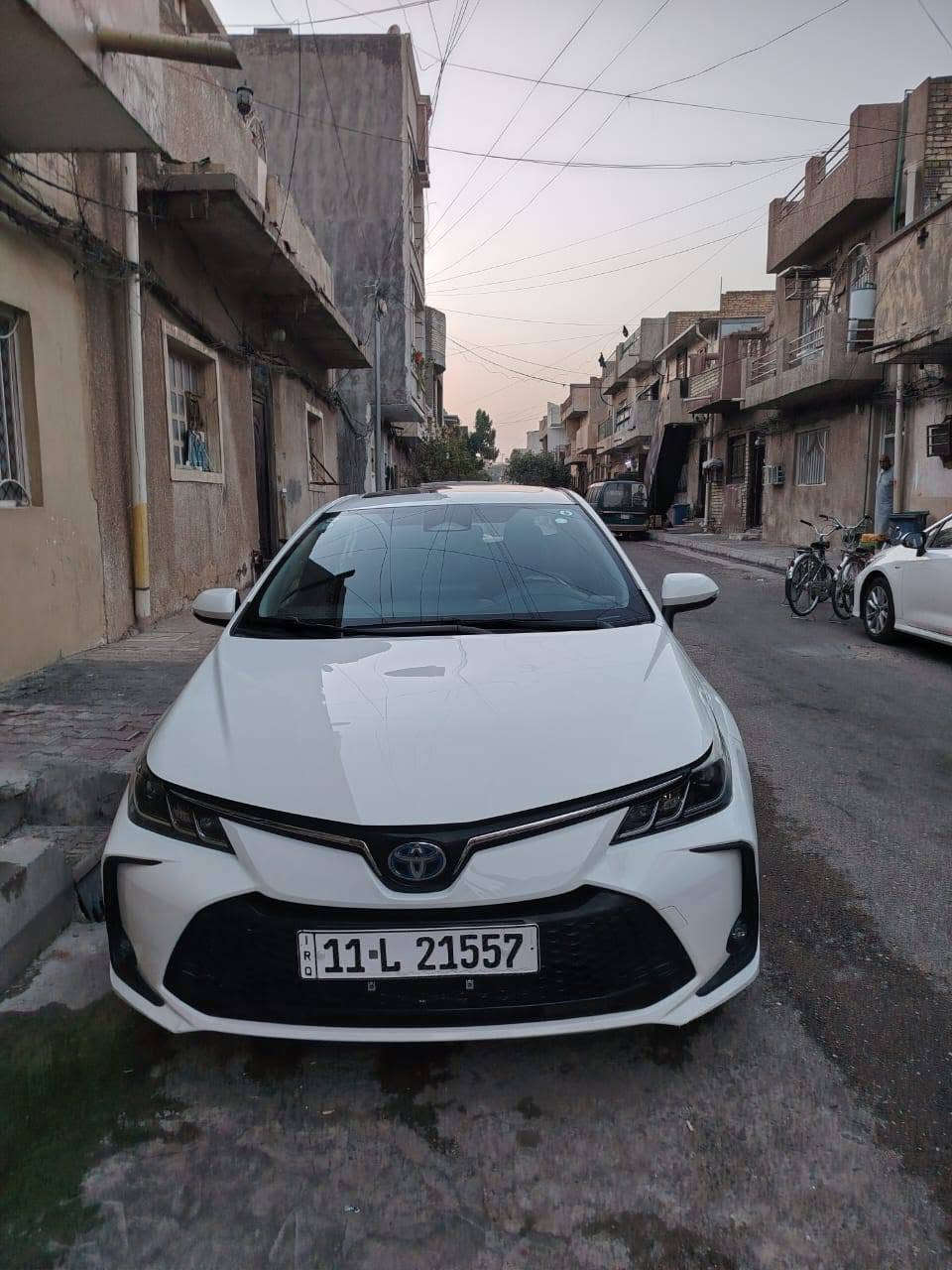 كورلا هايبرد موديل ٢٠٢٤ كفاله من صبغ فقط بارد بسيط فول شكل خليجي محرك ١٨٠٠ بغداد بسمي مكاني بغداد *********** كرخ سعره ١٤٨
