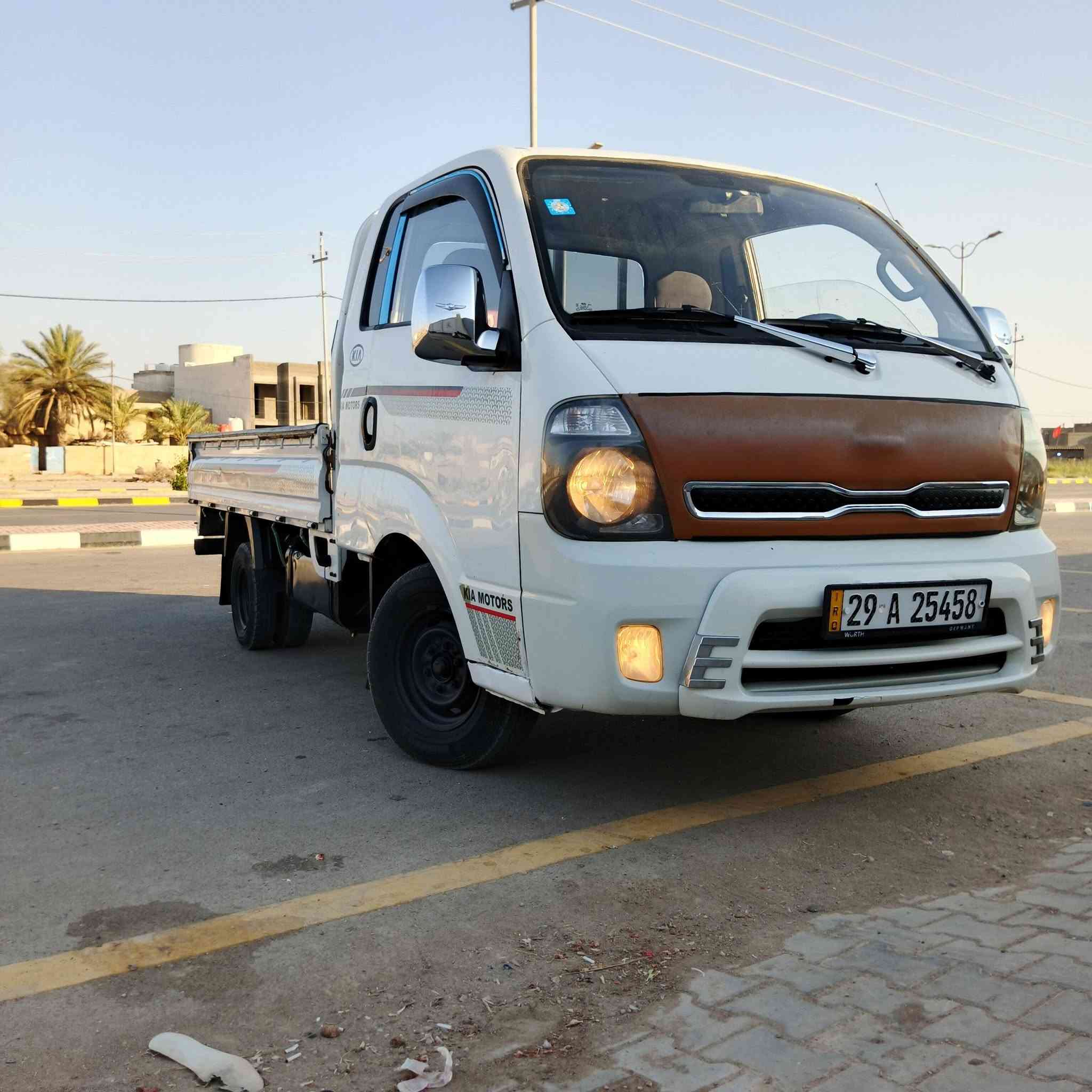 السلام عليكم كيا بنكو موديل 15 كير مكينه شاصي مكفول سياره بيها بخات صبغ مكان السياره كوت شيخ سعد رقمها واسط باسمي تحويل ثاني يوم السعر 103 وبيها مجال اني مكلف بالنشر هذا رقم صاحبها *********** ما متواجد على الفيس
