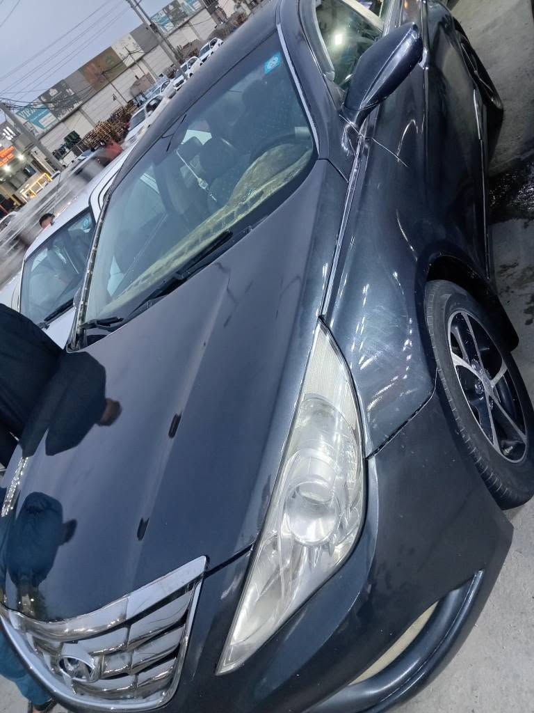 سوناتو موديل ٢٠١١ صبغ اربع قطع والباقي كلير محرك وكير كفاله تبريد تخم تاير. دواخل جديده كهربائيات شاشه بصمه كامل مواصفات عدى الفتحه.. سنويه لغاية ٢٠٣١ مالكها جيراني تحويل نفس اليوم سعرها ٨٥ او مراوس مكانها كربلاء ت ***********.واتساب ماسنجر مفتوح.. كربلاء, العراق
