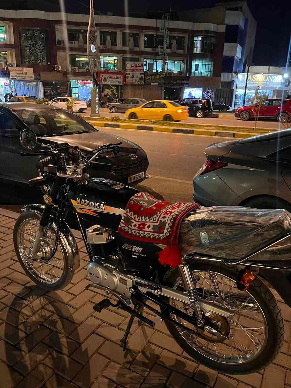 السلام عليكم للبيع قبل شهر طلعت من الوكيل للبيع نضافه100/مكاني حله السعر 925بحاله الوكيل بيها مجال كلش قليل
***********
