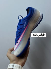 قياس ٤٢ • قياس ٤٣ • ملابس