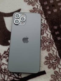ايفون 12برو فقط جهاز مكفول كفاله بطاريه 77 ذاكره 128جهاز  نضيف وحلو ول...